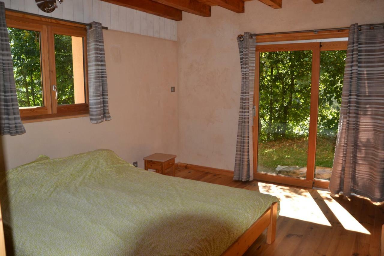 Les Ondines Hotel Gembrie Екстериор снимка